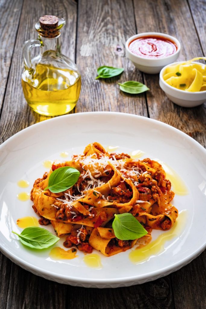 Tagliatelle al ragú alla bolognese.