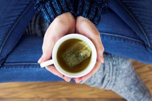 Vrecká zeleného čaju už viac nevyhodíte! Deväť tipov, ako ich opäť využijete vo svojej domácnosti