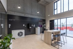 Líder vo výrobe tepelných čerpadiel predstavil v Bratislave nový showroom