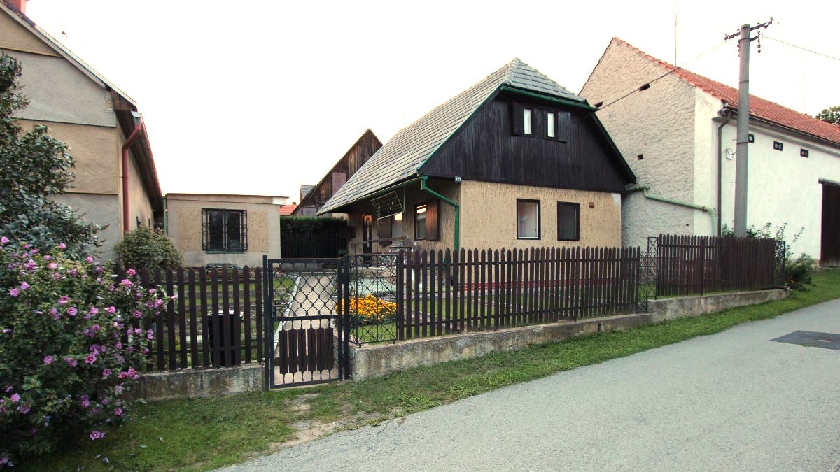 Rodinný dom pred rekonštrukciou.