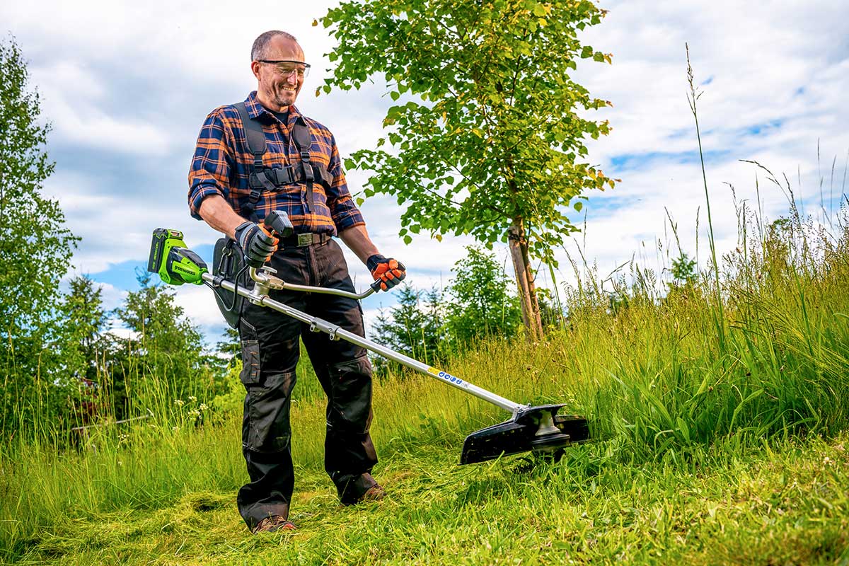 AKU krovinorez GREENWORKS GD40BCB2 40V