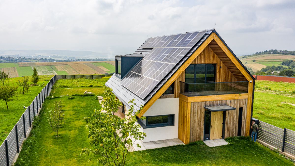 Rozdiel v získavaní slnečnej energie je medzi južnými a severnými regiónmi len minimálnych 10 až 15 % ročne.