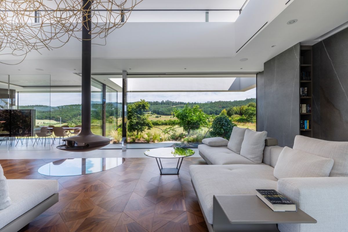 Vila na Golfe - kategória: Súkromný interiér – novostavba; autor: Ing. arch. Martin Sladký, DE.FAKTO CZ.