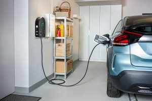 Nabíjajte múdro: Schneider Charge Pro mení budúcnosť domáceho nabíjania