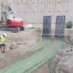 Prehľad nad pokladanými rozvodmi pre geotermálne tepelno-chladiace systémy.