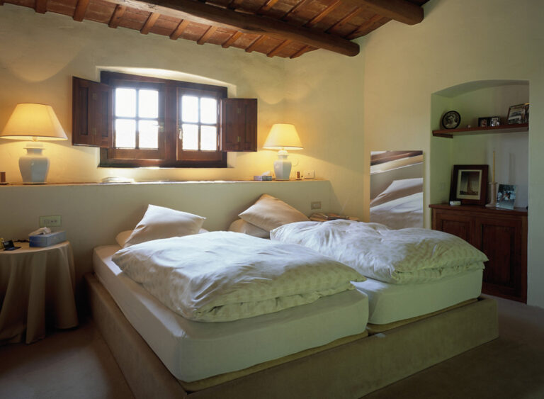 Sálavé panely v spálni