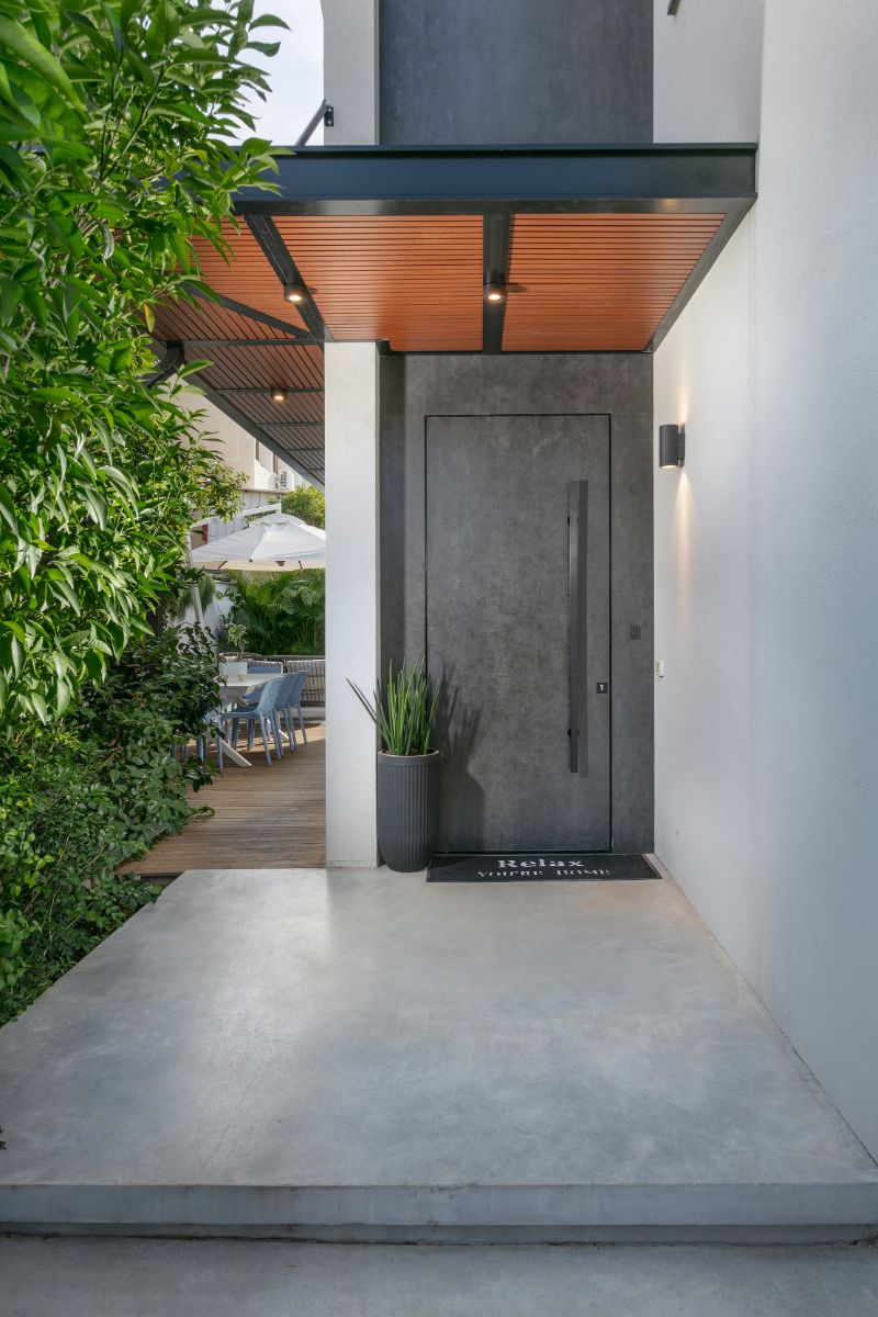 Do domu sa vchádza priamo z ulice.