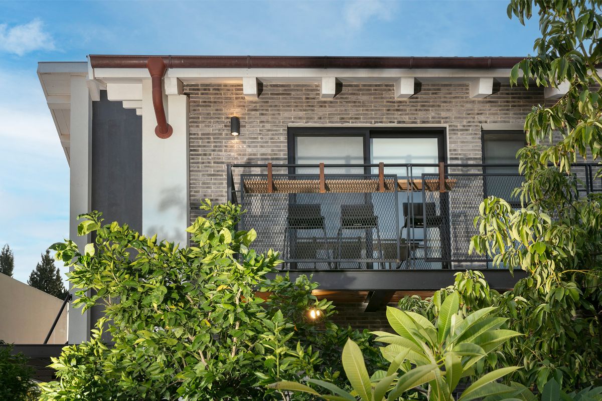 K domu, ktorý patril dlhé roky k životu rodiny, mali jej členovia blízky vzťah. Rekonštrukciou ho preto síce chceli vynoviť, ale zároveň zachovať jeho ducha.