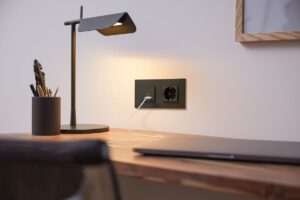 UnicaSquare GMA NU501454 USB charger 65W C type+ Wiser Smart.