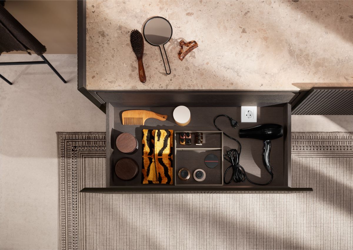 Zásuvka s amperos ac.