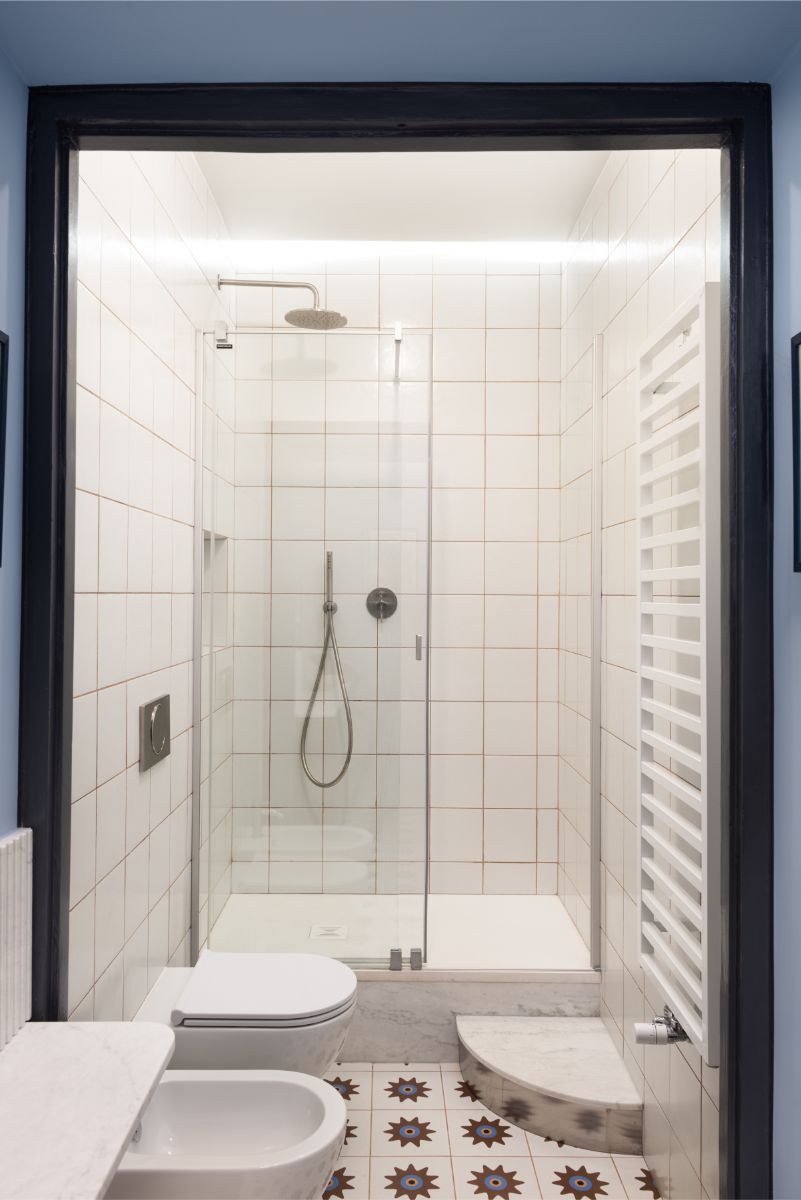 Hlavná kúpeľňa en suite.