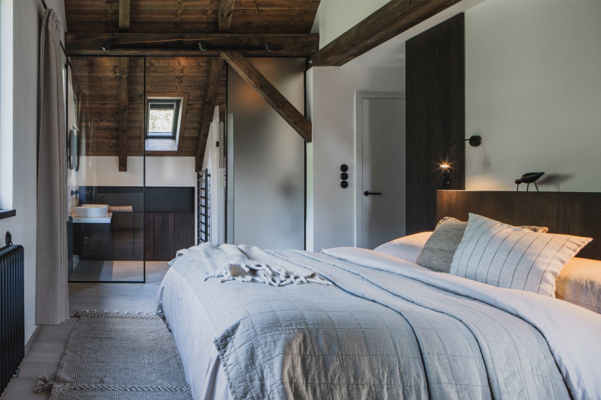 Poschodie je venované súkromiu a oddychu.  