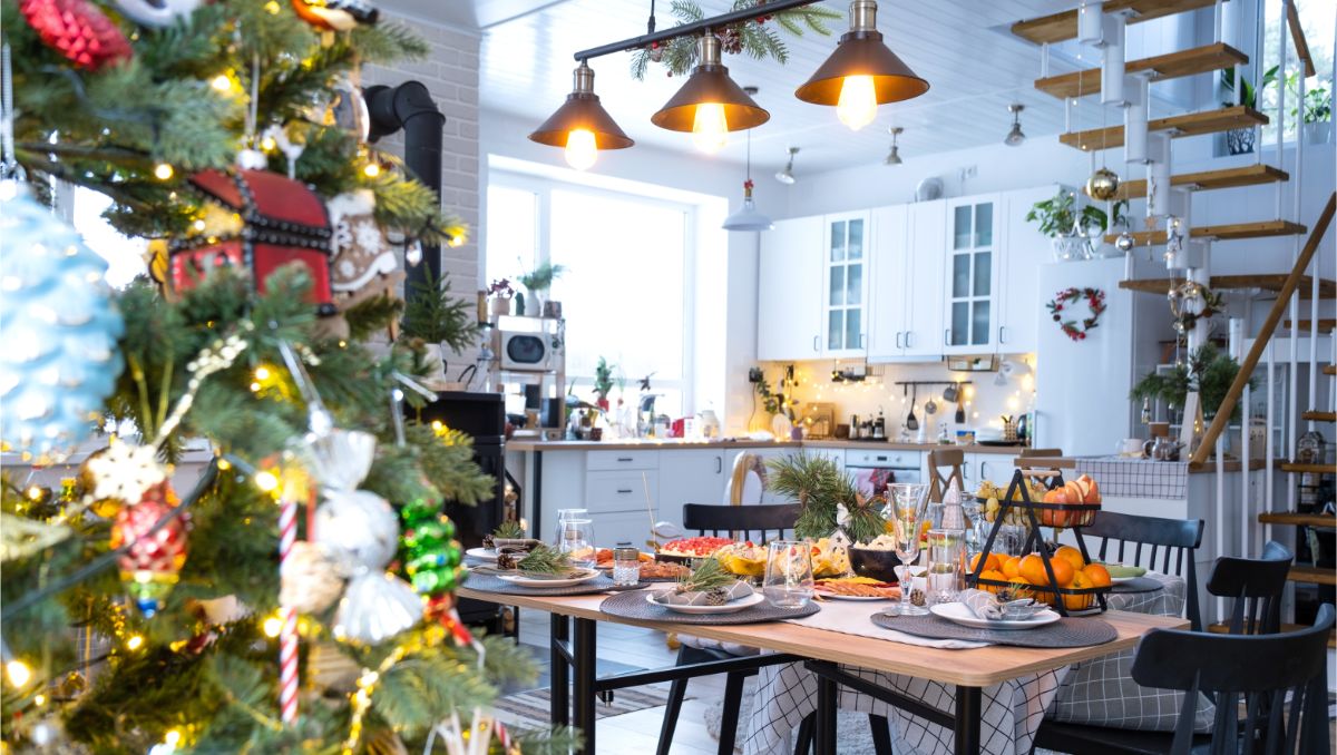 Pri vianočnom upratovaní nemusíte byť puntičkárski a upratovať naozaj všetko. Pre istotu však skontrolujte aj miesta, ktoré bežne neupratujete.