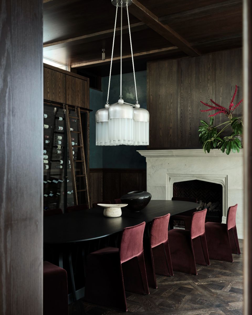 Objekt sa pôvodne využíval ako zázemie pre konské stajne. Rokmi sa zmenila jeho podoba a účel využitia.