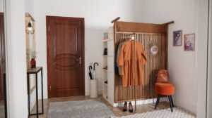 Vyzerá vstupná chodba ako bojisko? 13 riešení, ako získať viac úložného miesta a nastoliť väčší poriadok