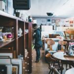 Obchod so starožitnosťami.