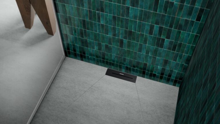 Sprchový kút s odtokom Kaldewei Flowpoint Zero.