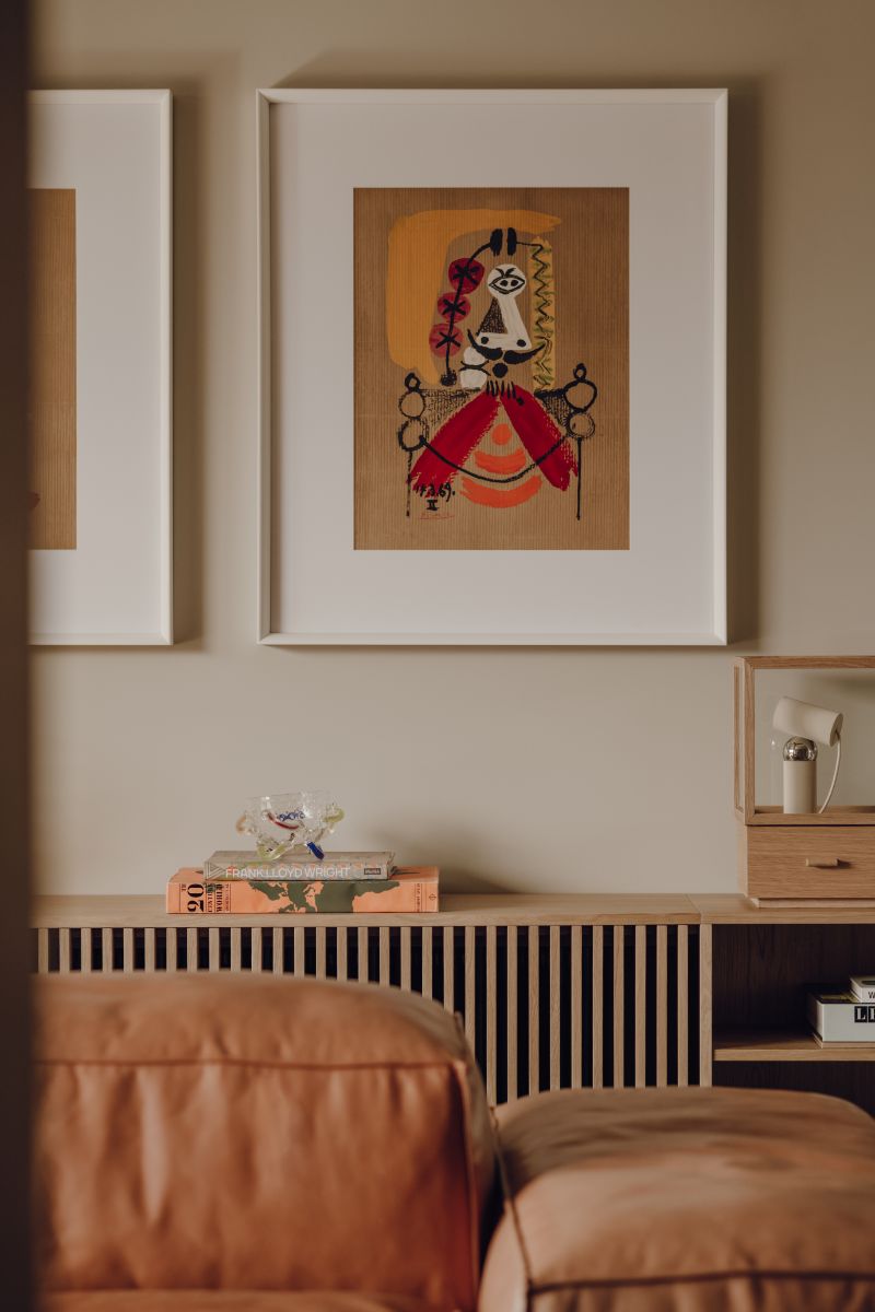 Precíznosť je tu ukrytá v detailoch, od subtílnych úchytov až po výber dekoru a grafík.